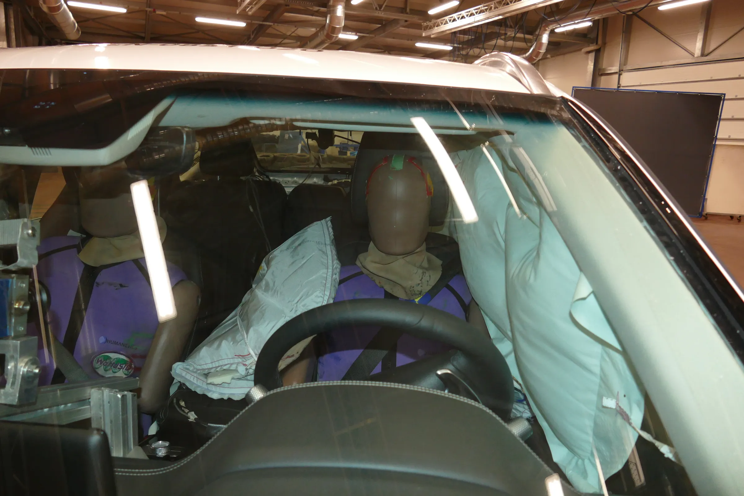 7b92a12a-ee5c-4a01-888a-64e665ad271b