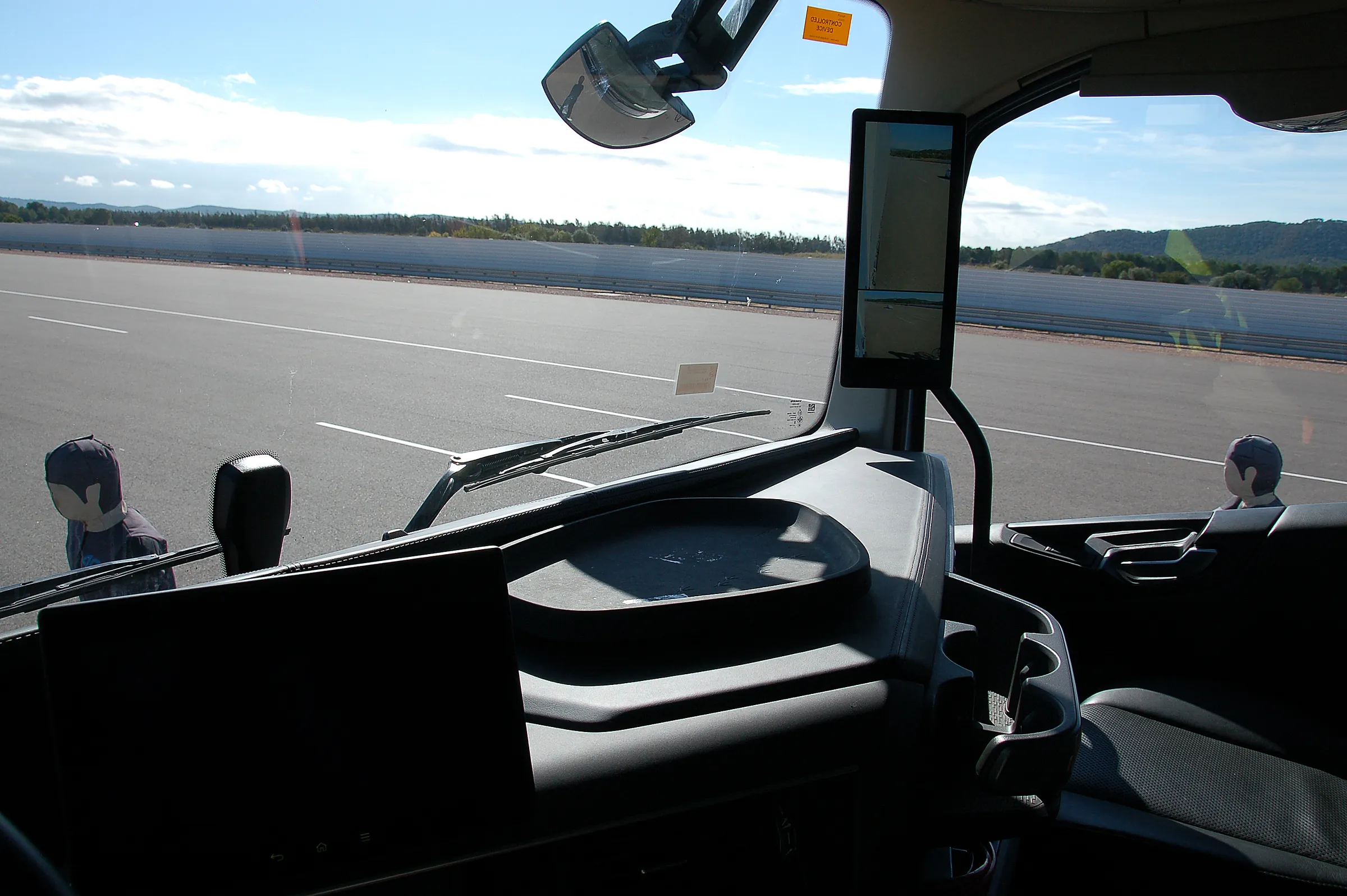 e42b939b-3a27-4681-95fc-cad9563be3b9