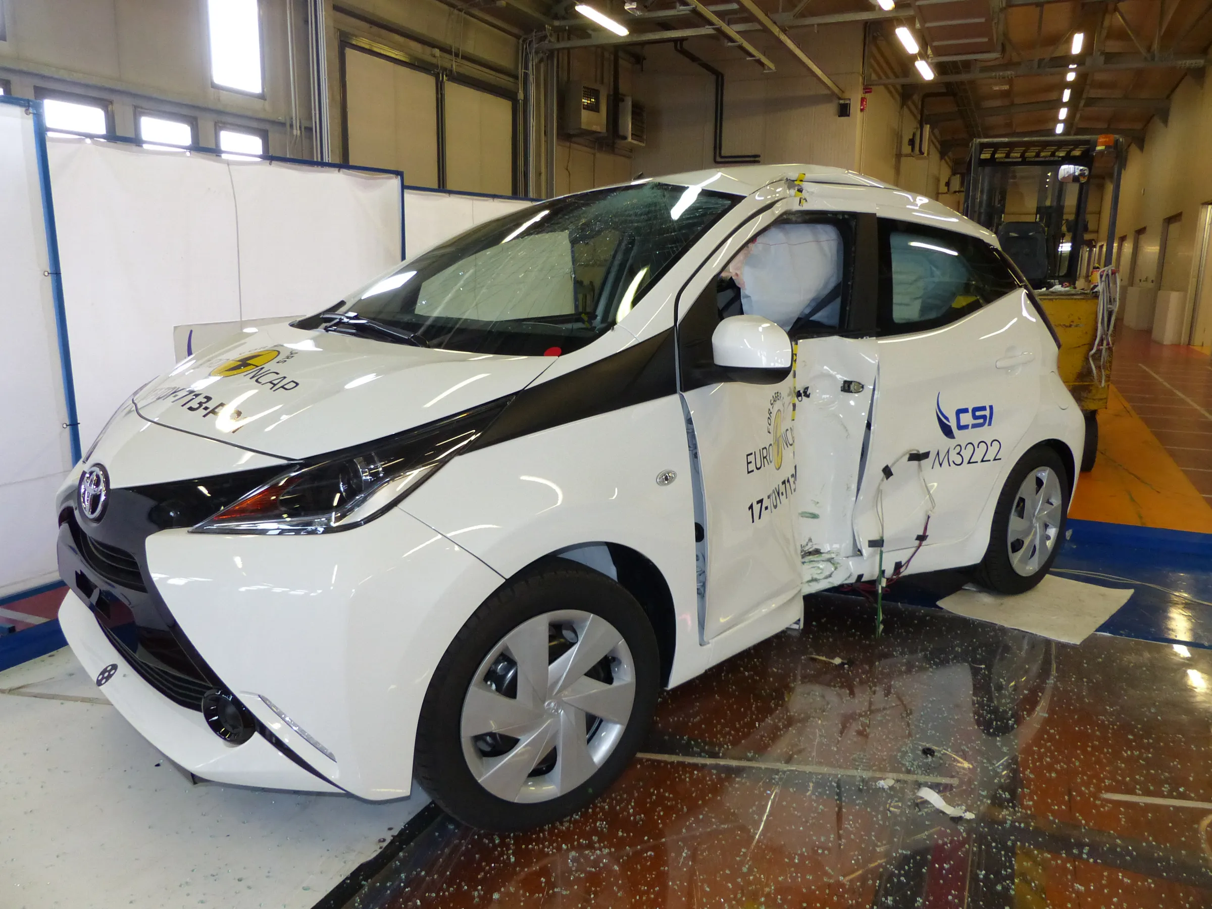 db961939-3ee5-4d5b-a54b-606751fe3778