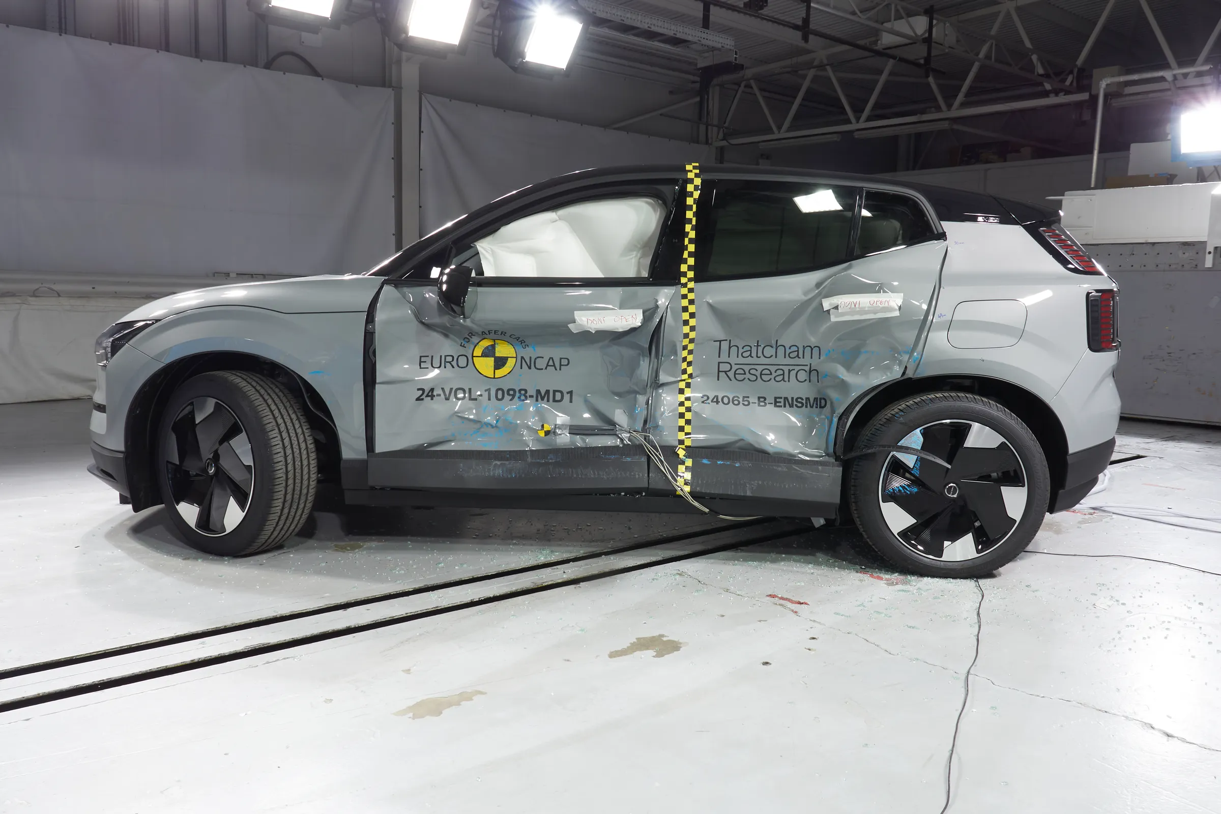 83ff53e5-b2ac-4dad-884a-687d6d71d059