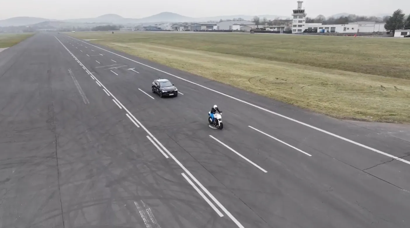 0278d7d3-7de8-4a65-98e0-e6cc30385633