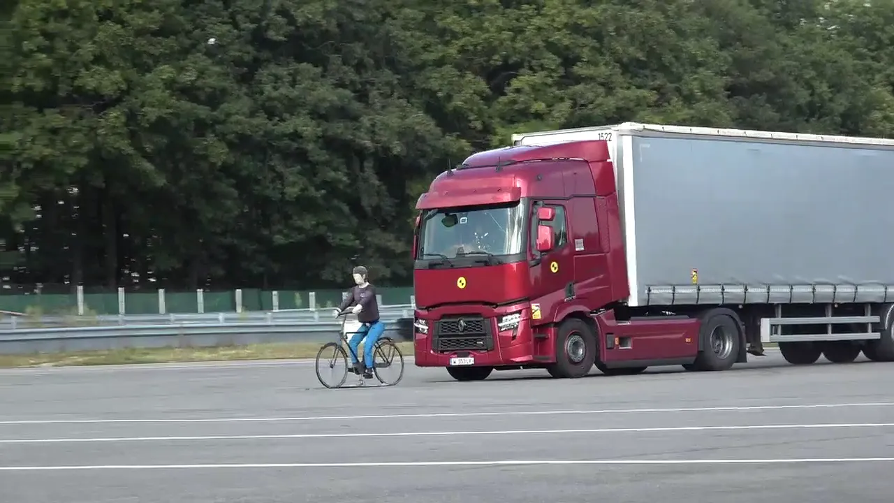 f544417f-dca7-4ca8-9571-70ec41cb6336