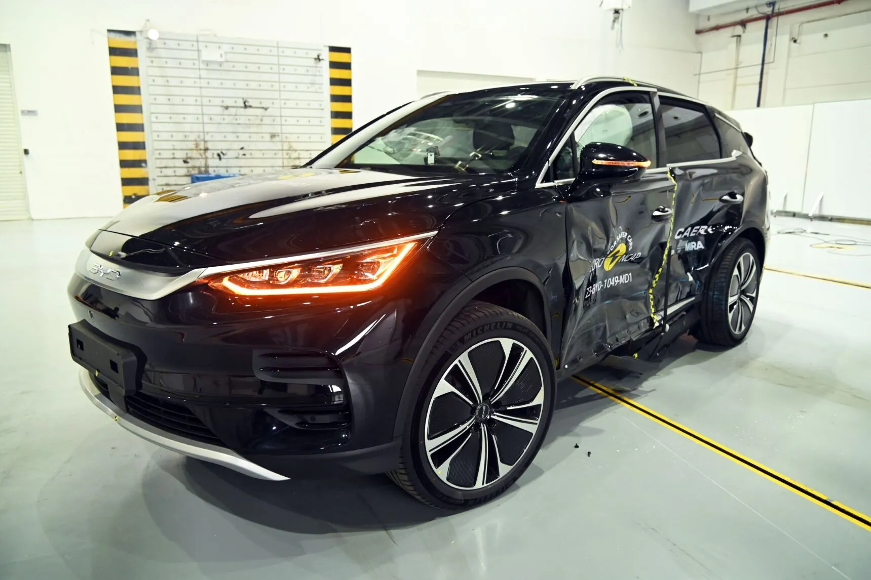 6c40632f-9baa-41c3-91f2-317125215c4d