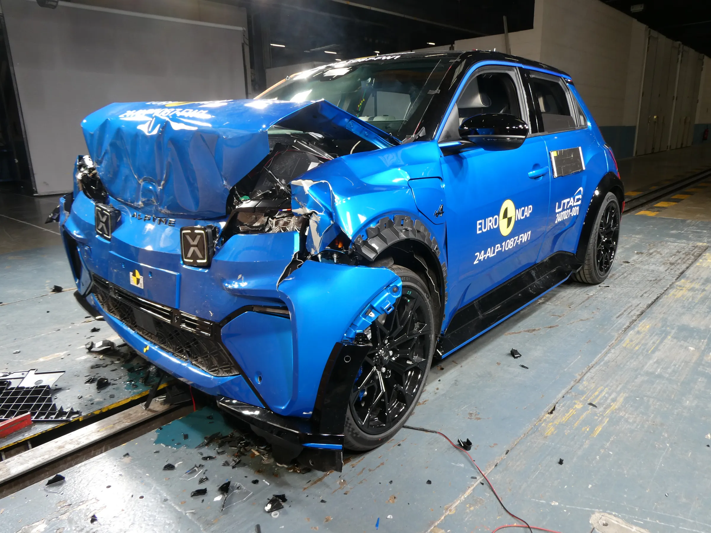 6a14d541-7b09-4d4e-b3cd-9e98ae1c3c8f