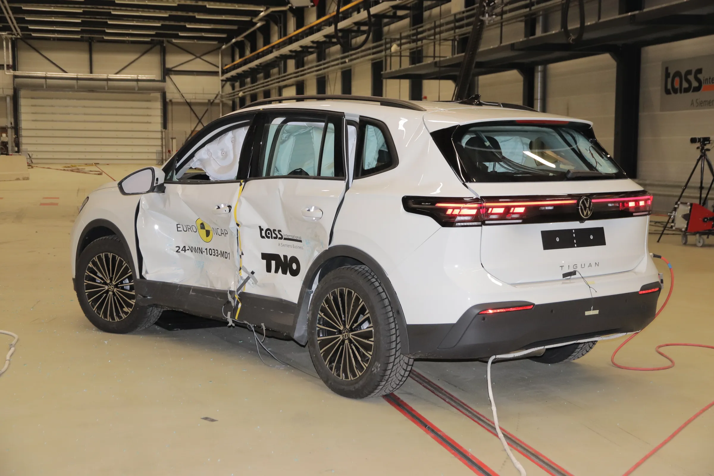 07cdcac4-1d50-4587-ad6e-e947e13425f5