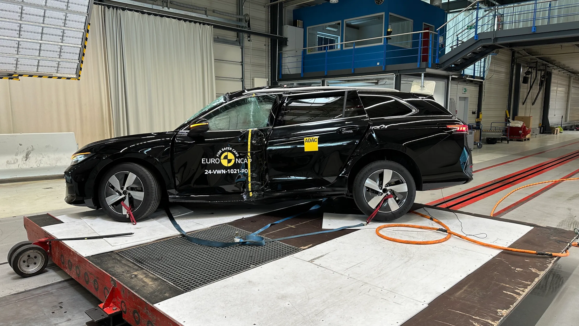 a749ead8-e190-41ca-9bc7-356403a487b0