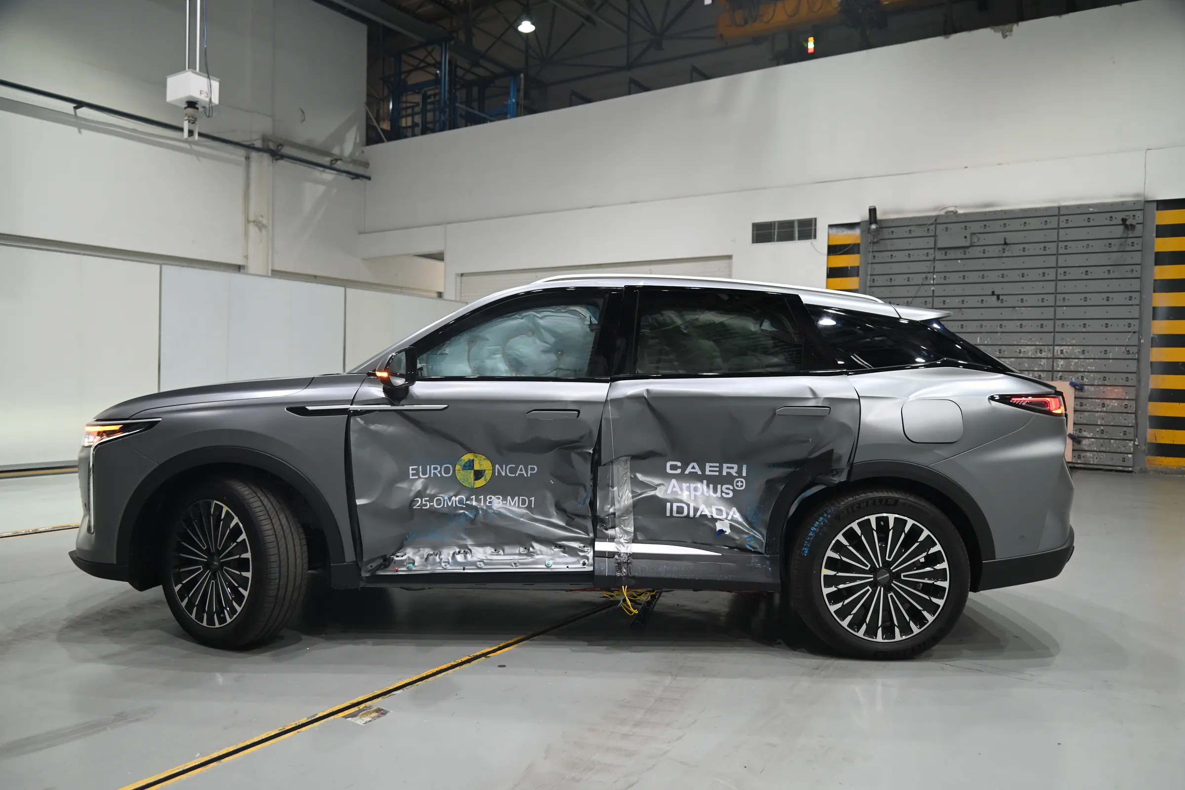 6a9ff90e-efe3-44b8-83ed-e99d87965a93