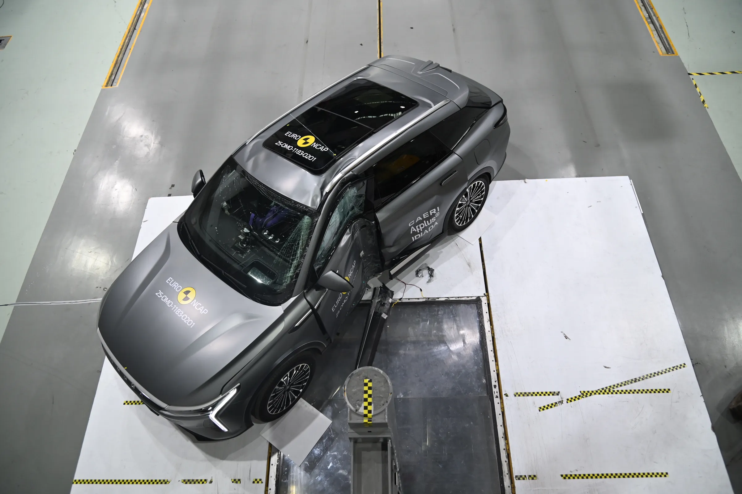 9bb04aeb-3ce5-46ee-95cc-164eb66cf4e3