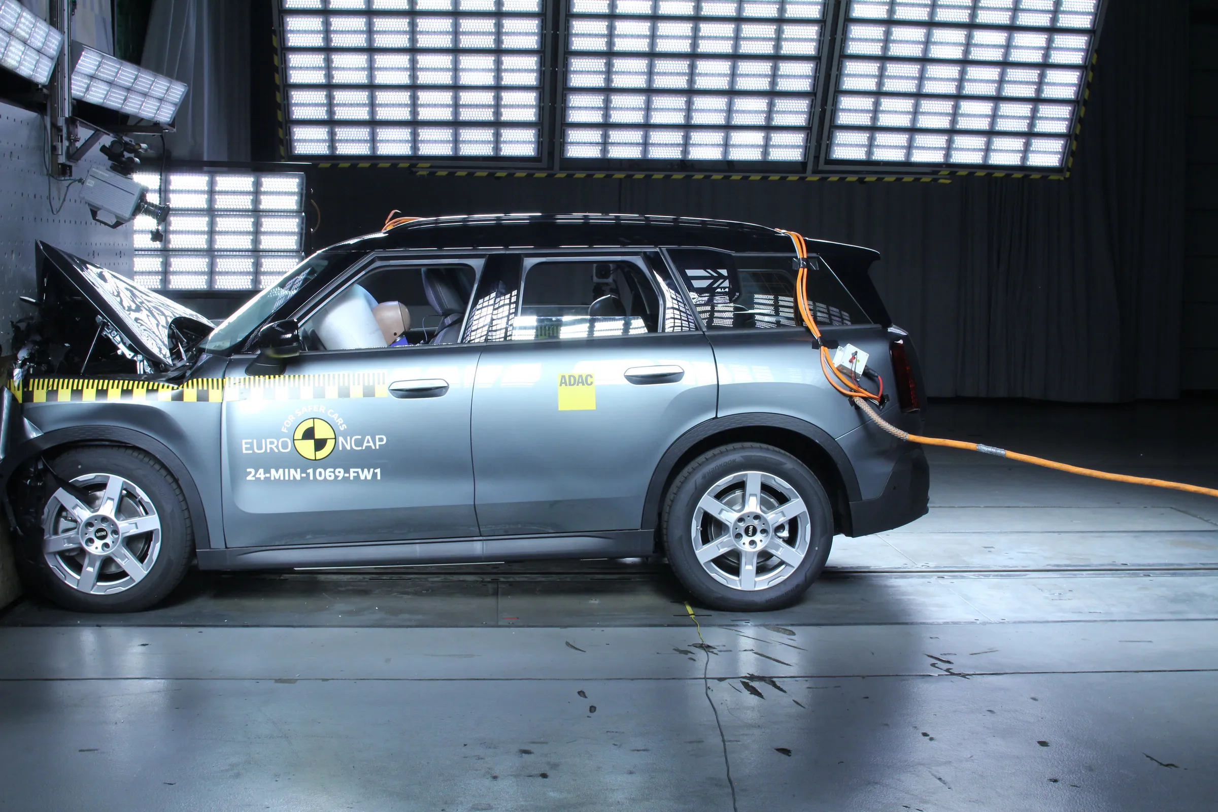 d51886e1-477d-47e8-b4aa-cbc777378b05