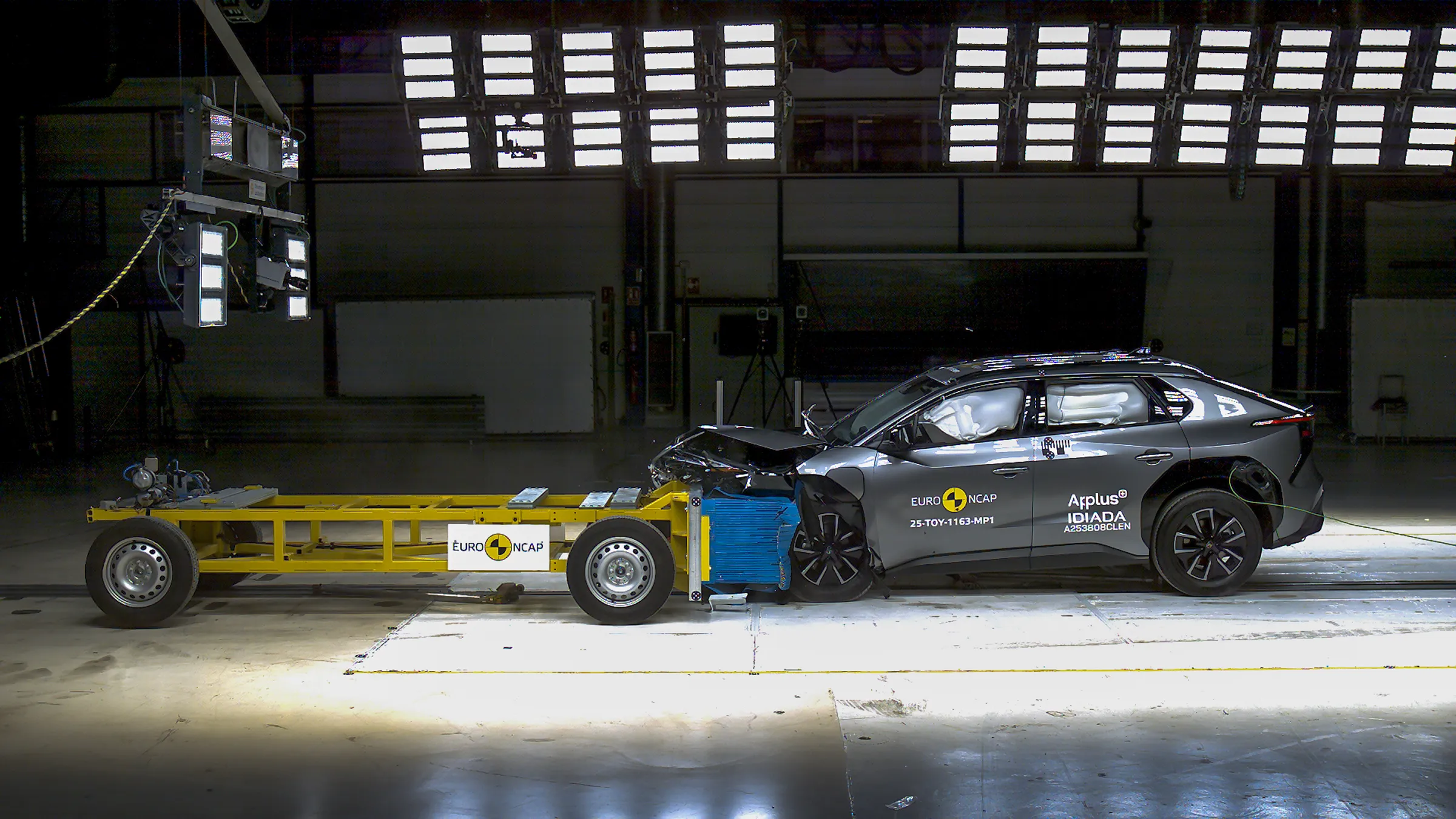 945e4deb-b0f5-4774-b85a-1e49160653d8