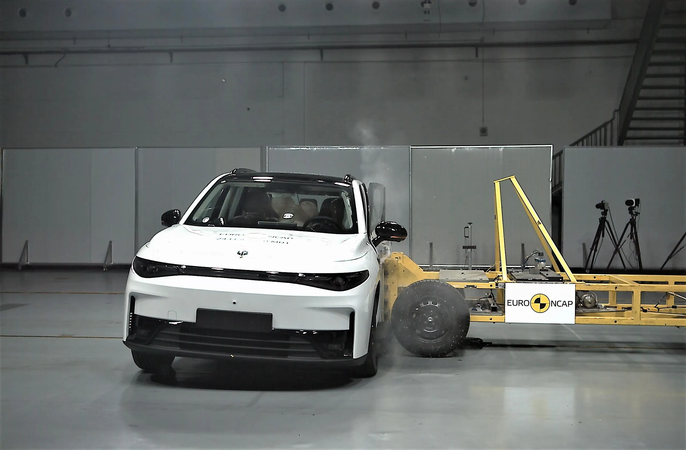 6d942ccd-2f32-437d-bb71-42e8048c4949