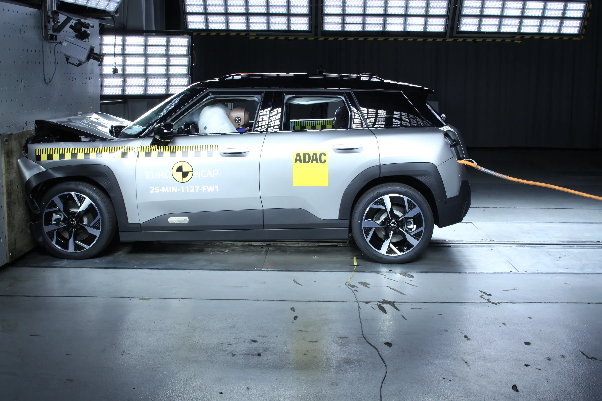 ea003f17-8d34-403e-8290-730a53c84d8c