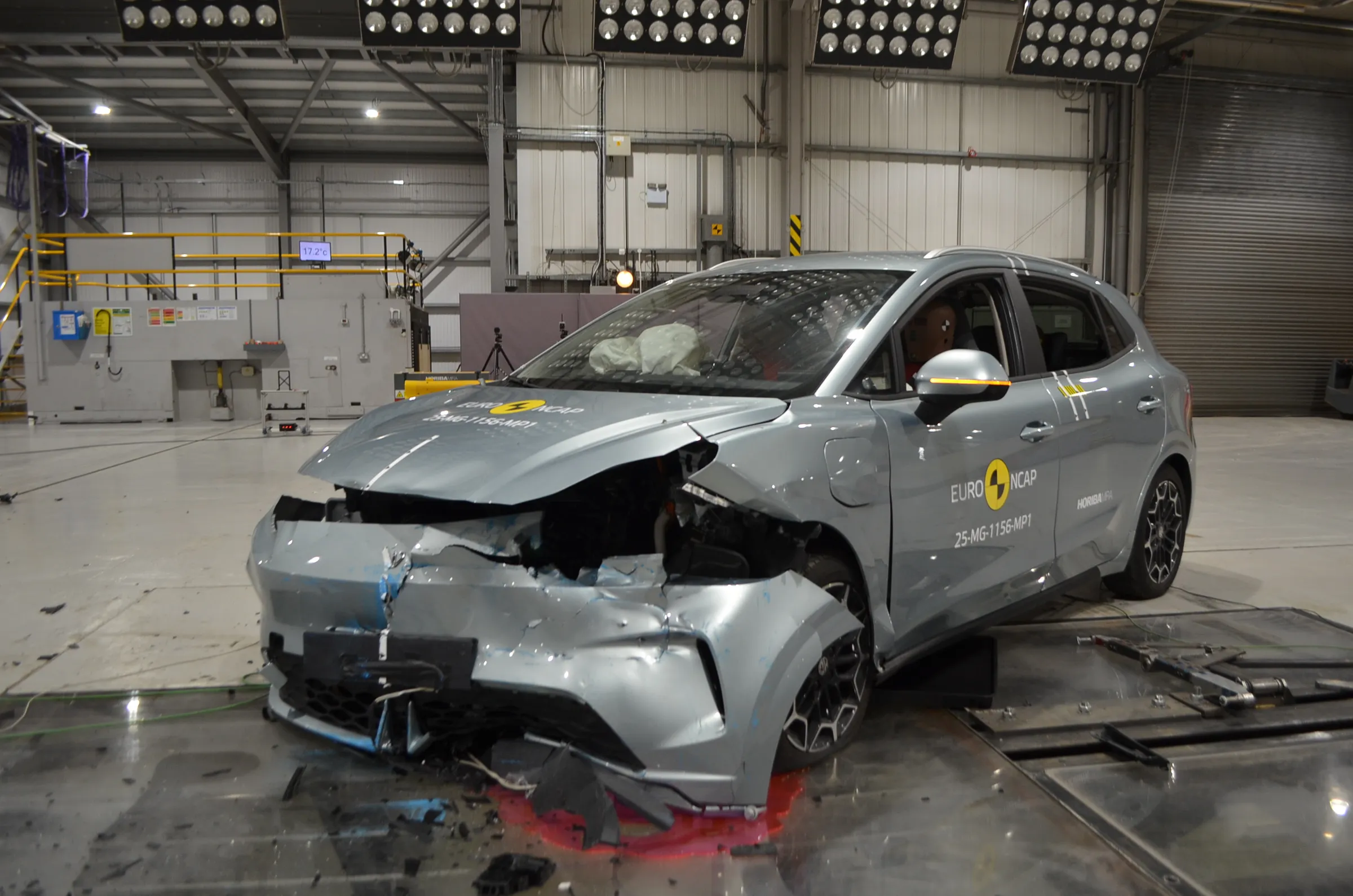 8bc9e93b-cf19-4feb-8051-6eb917cf00a4