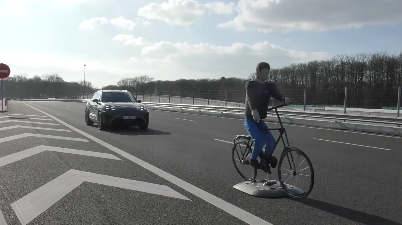 17b5cddf-6b50-4a60-aa9e-2adb09ac7907