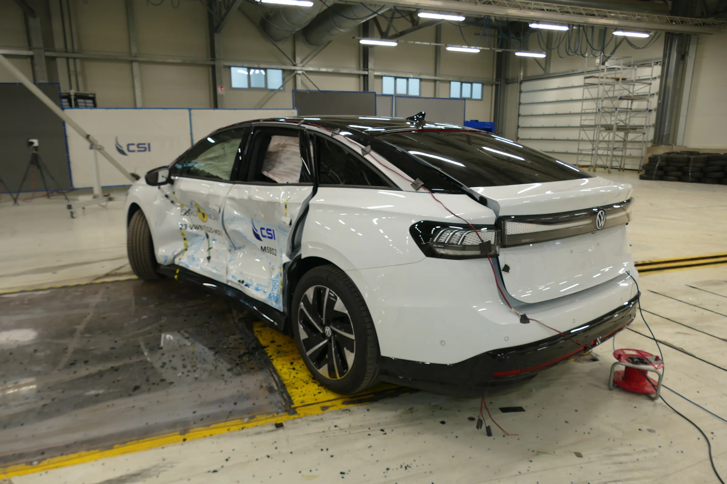 e8acd2ad-e43f-48f7-9f6b-ac7248d4041b