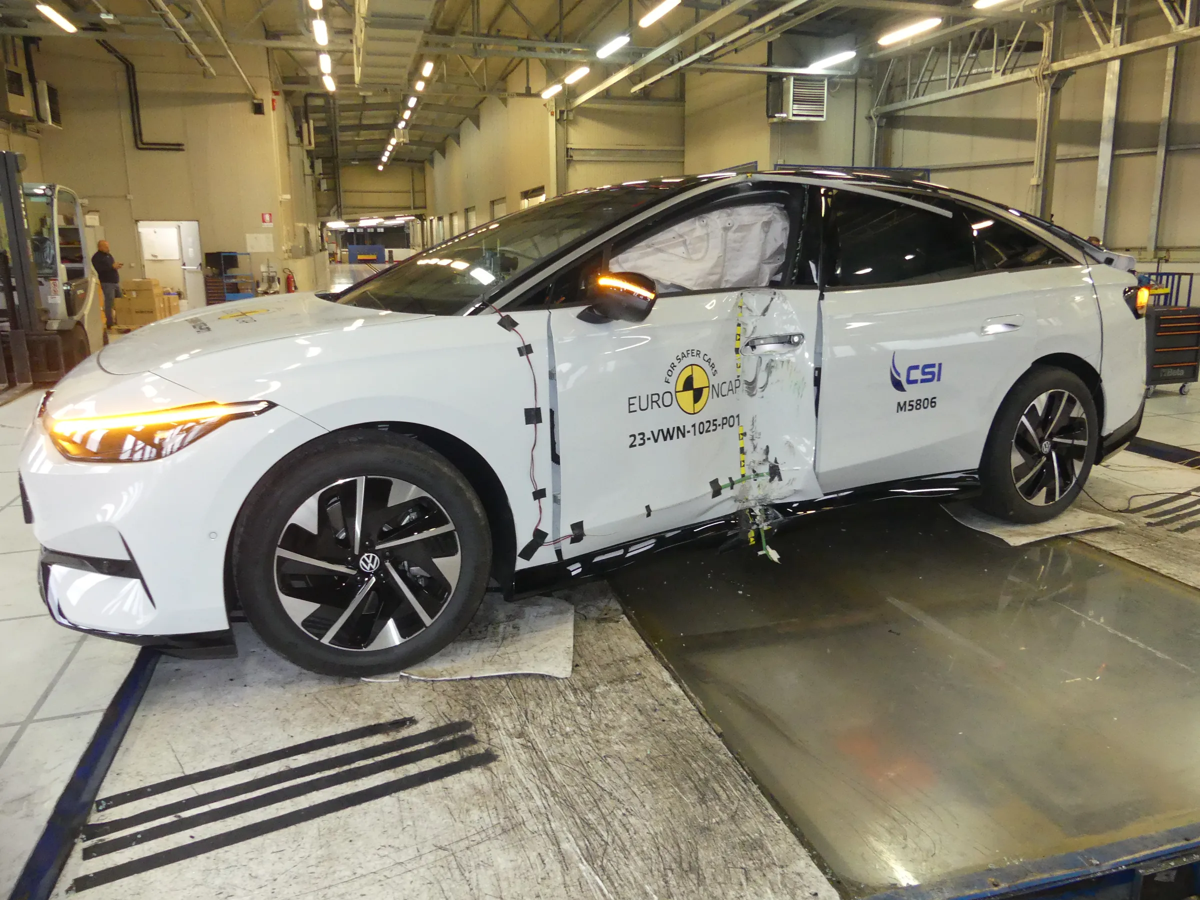 30c5f1b1-ee4b-4daa-8e8e-d6703cdcb5e8