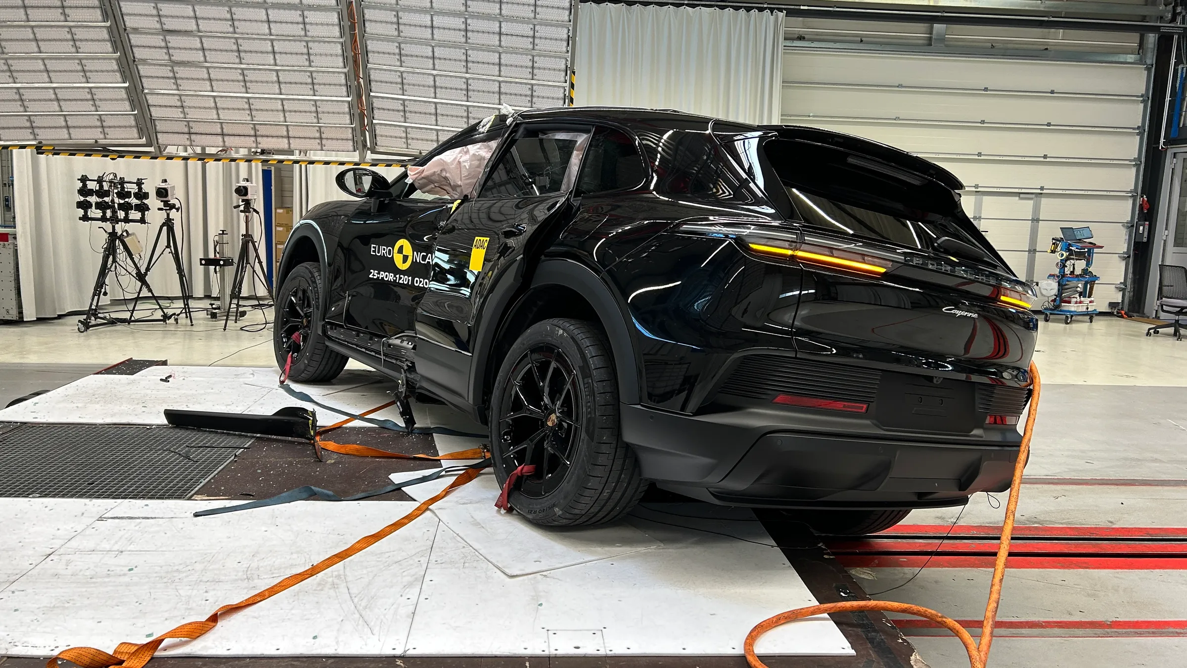 dc41336e-8ac0-4550-857b-27e1a1f3572d