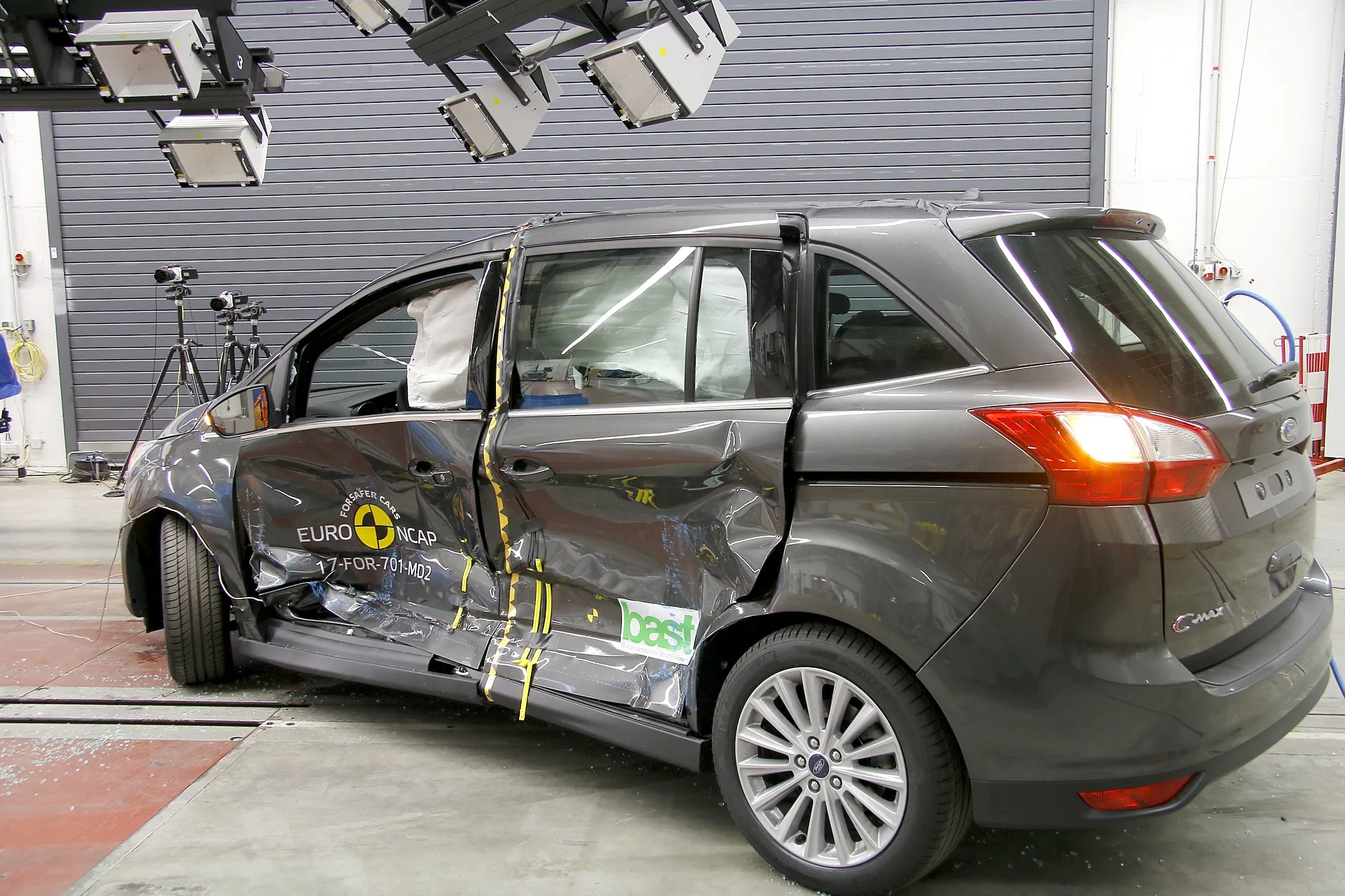 0d193e63-56db-46a2-a084-cbfe7a12f33c