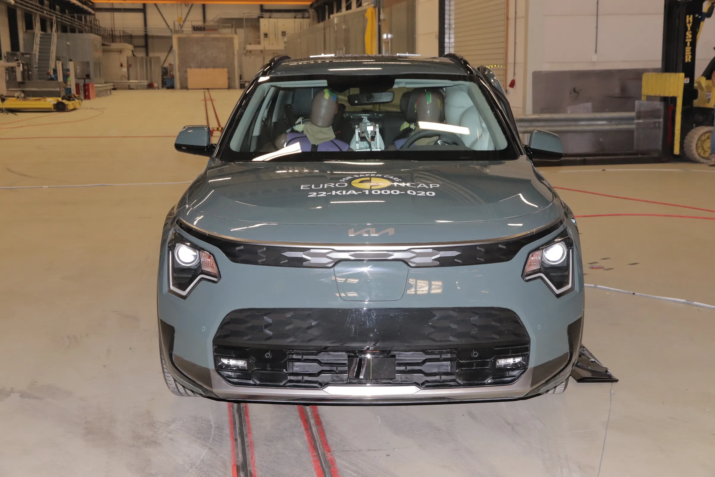 5f35bb16-1358-4c65-b88e-27ab02915ab3