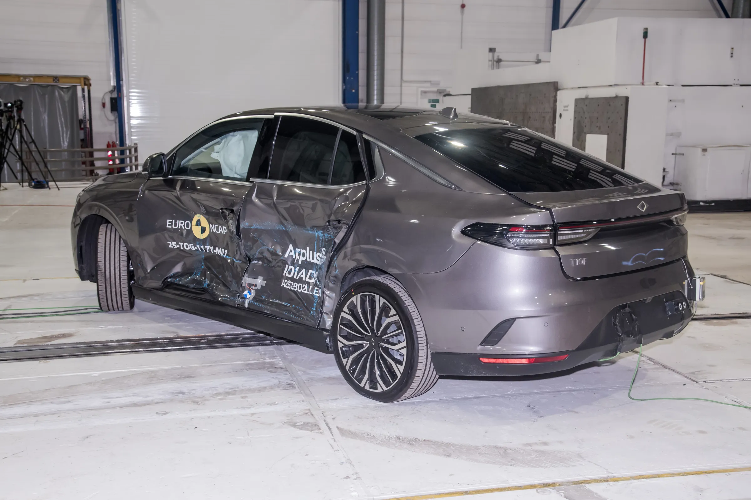 b2997842-6632-40bc-b1a0-d641835be69d