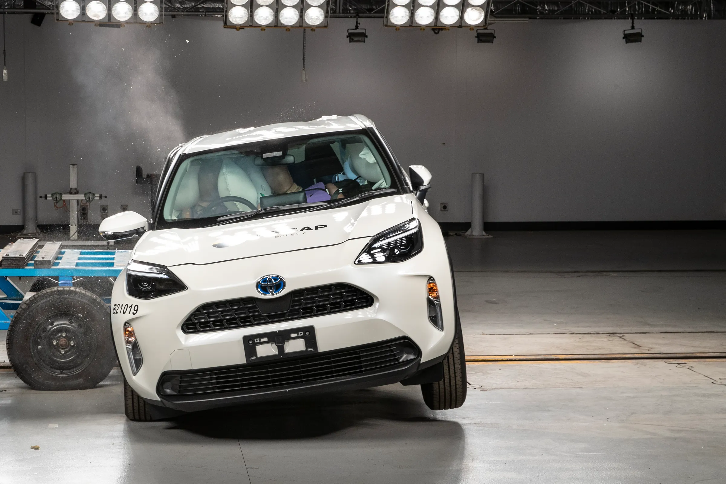 ef633b74-06f8-427b-b6d9-d43d24556c0c