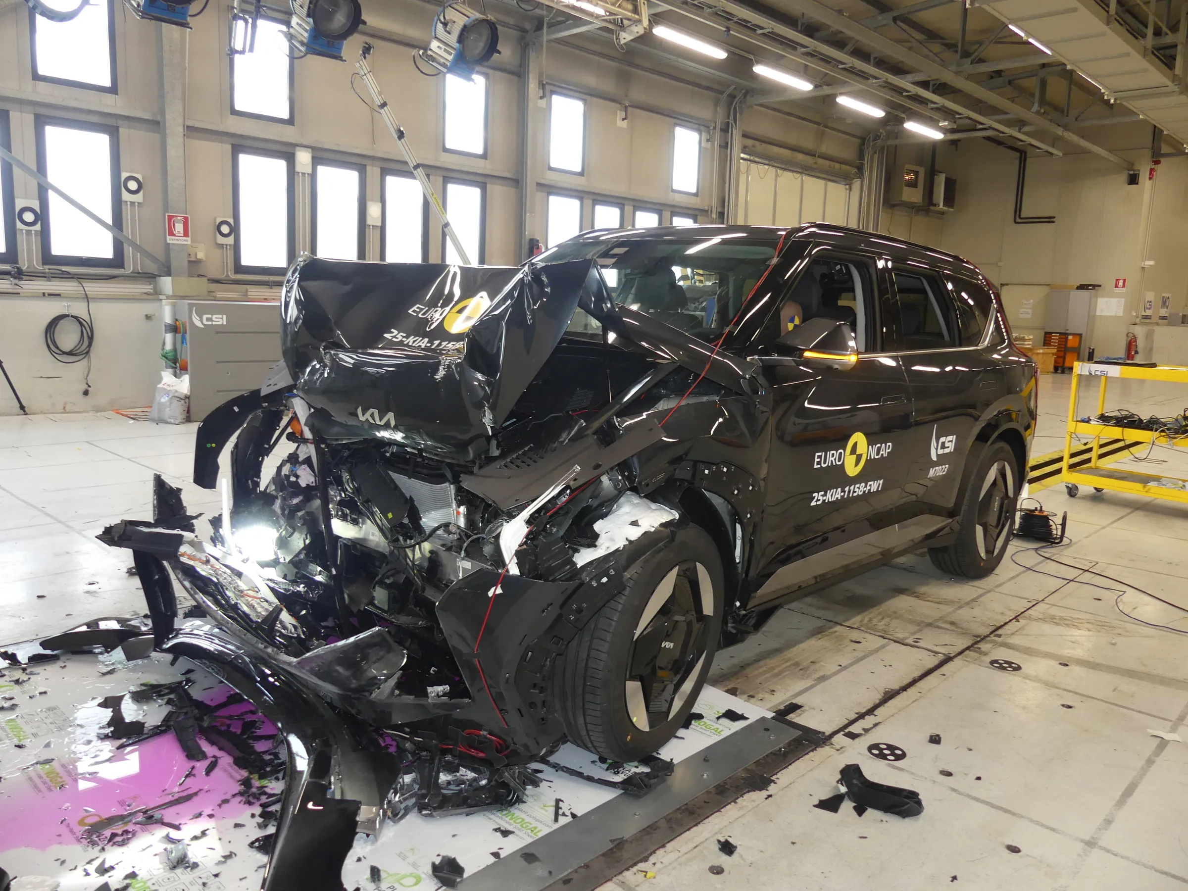 75826563-7a55-40e5-bdc9-1f95b3766277