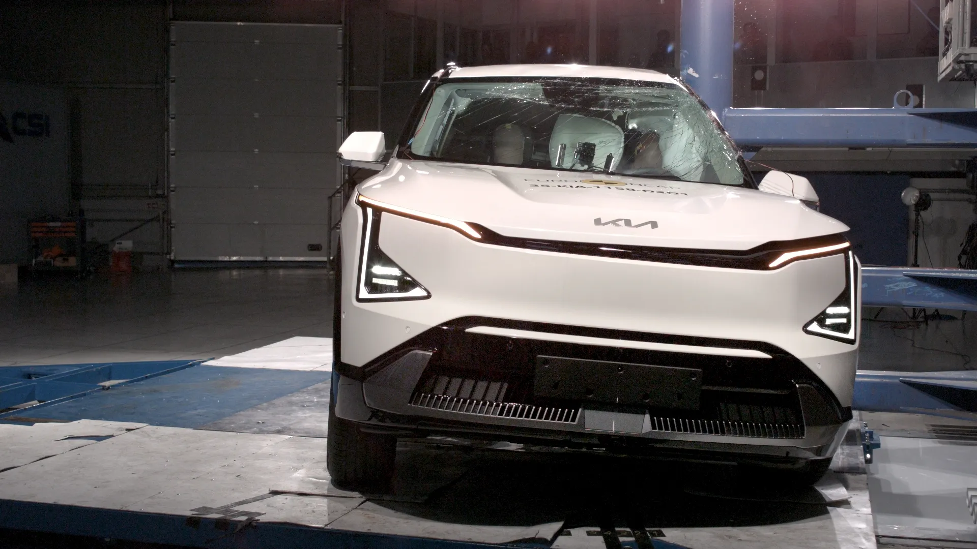 051ff709-d33e-4784-a5e5-b93aa3df8ba0