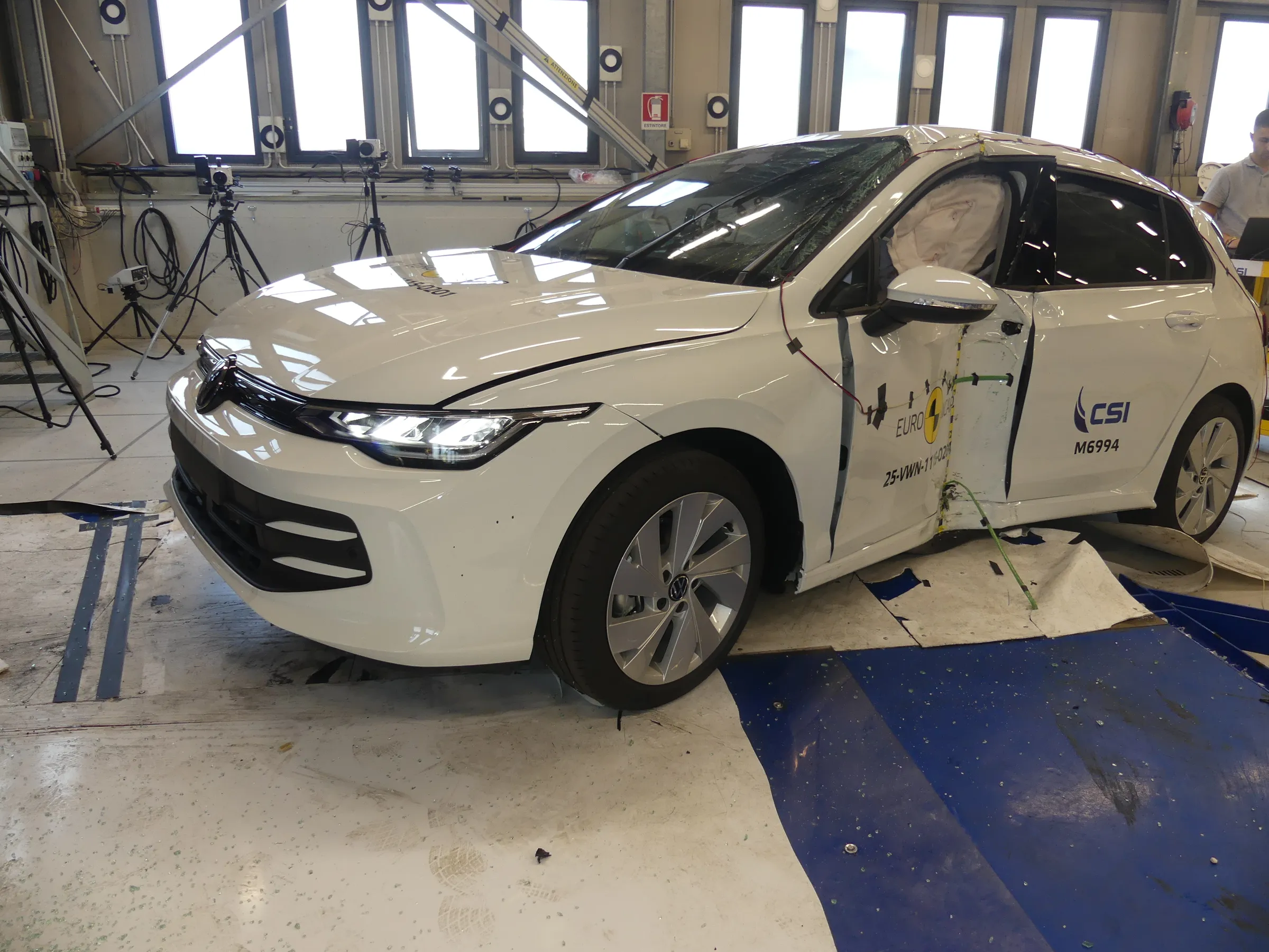 6a51f199-4aff-424a-b06e-eba881b6d6c7