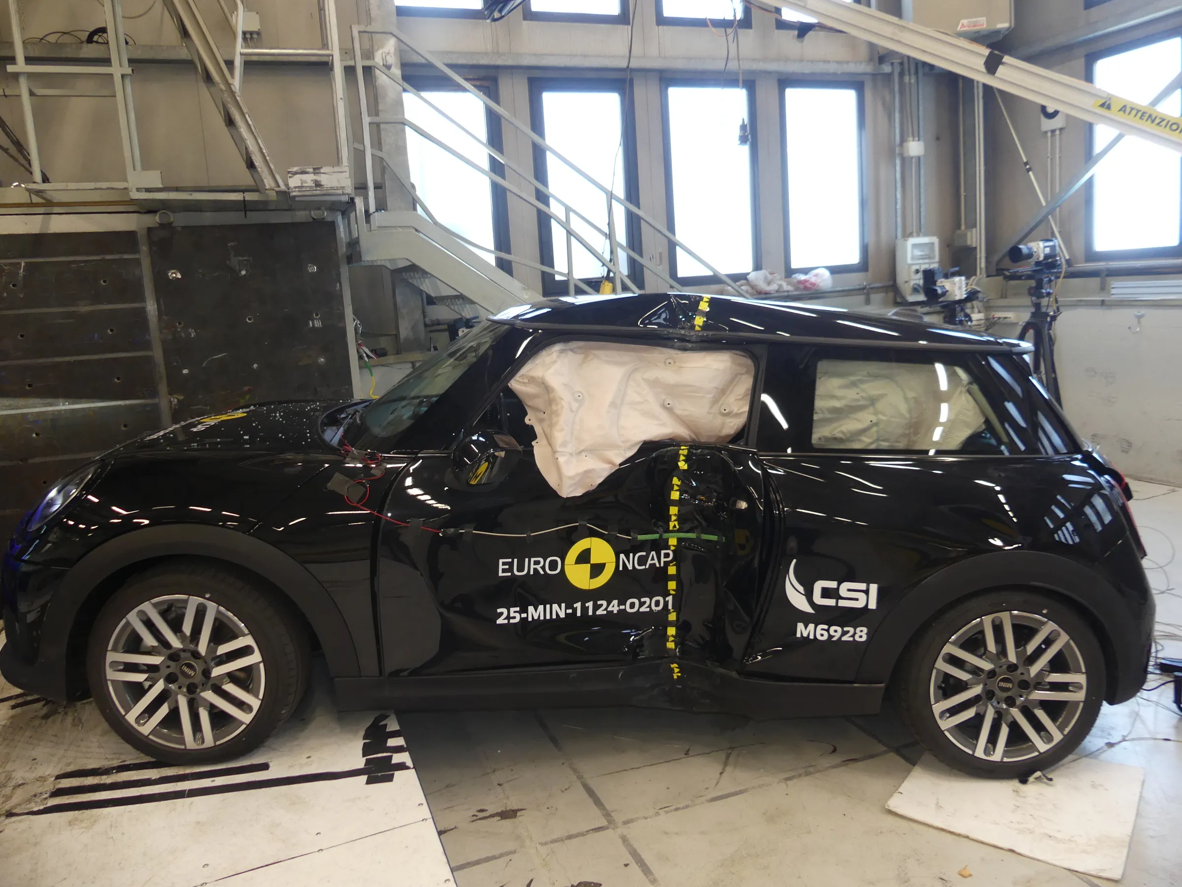 e02980c8-d886-44e4-83f6-2ba42646bfcd