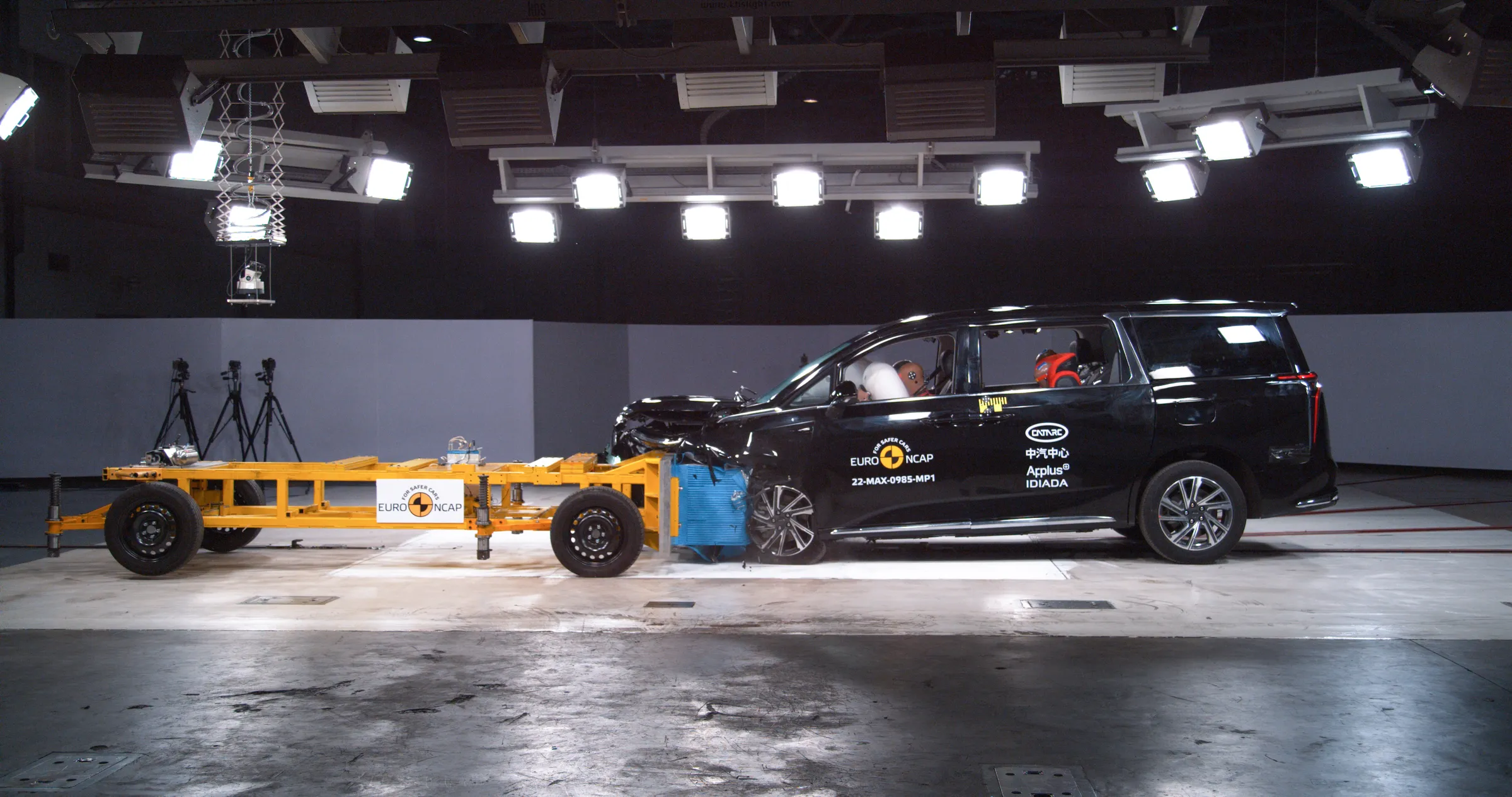 82b3103e-64ae-406a-a41f-bb7f422add7b