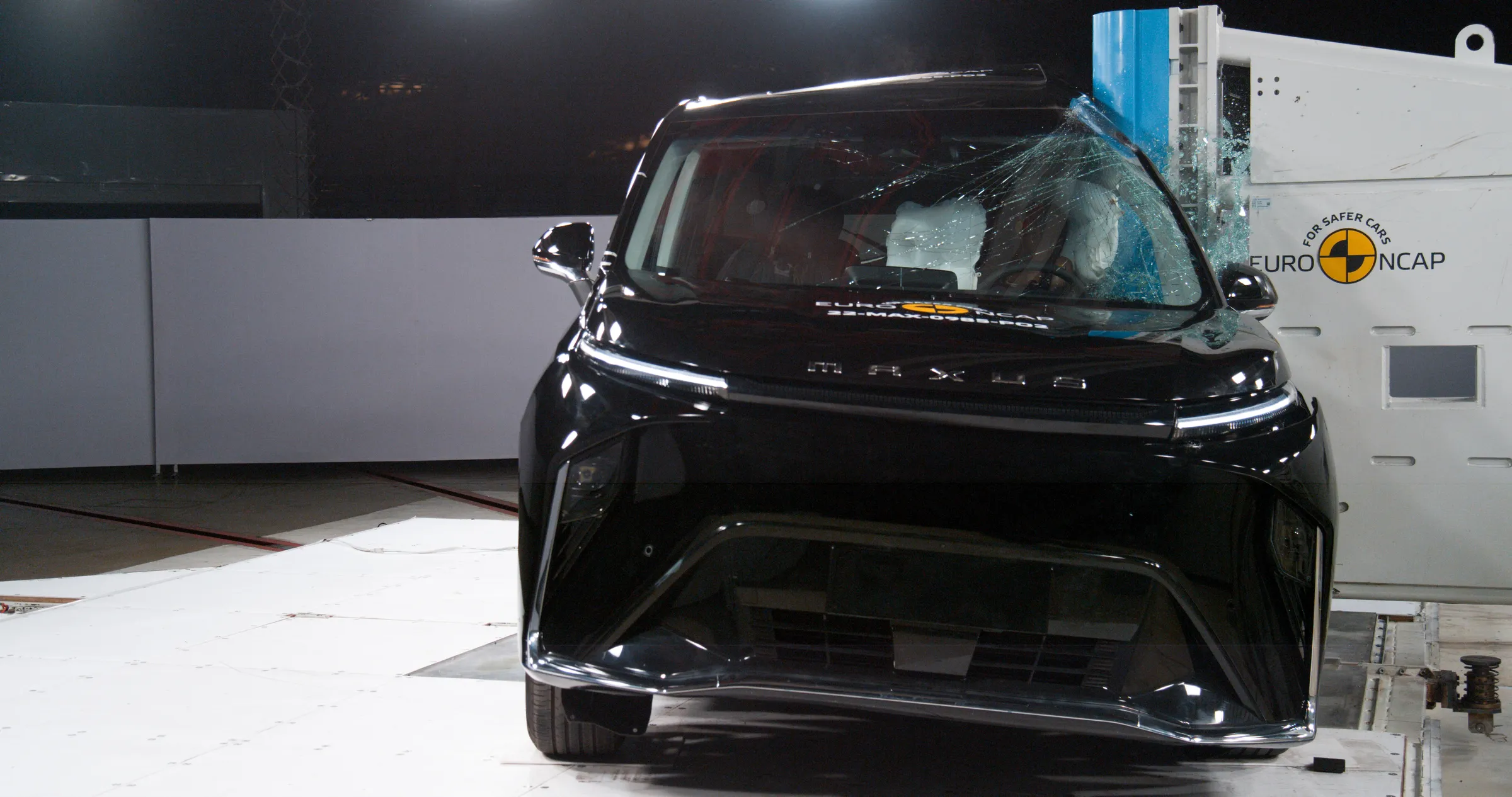 9d229f8b-5802-4d50-9af9-946e378c728d