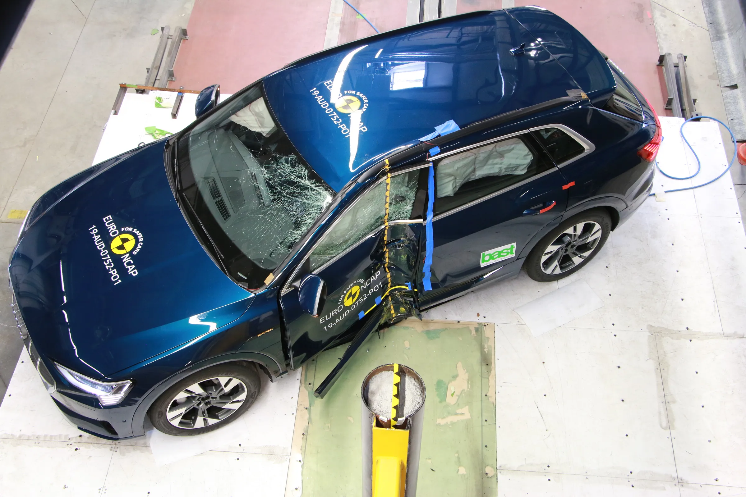 0b5c949f-0550-47fb-b2d6-47a0e2b6ea26