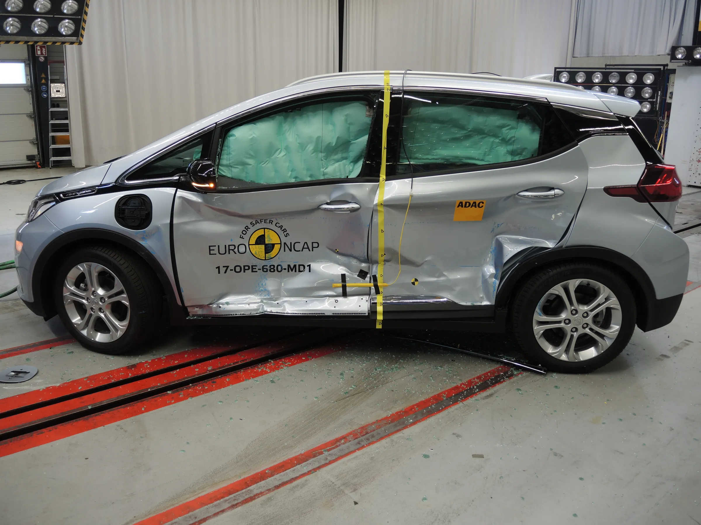 0239abeb-03d6-46ec-990a-ad2e7959a94a