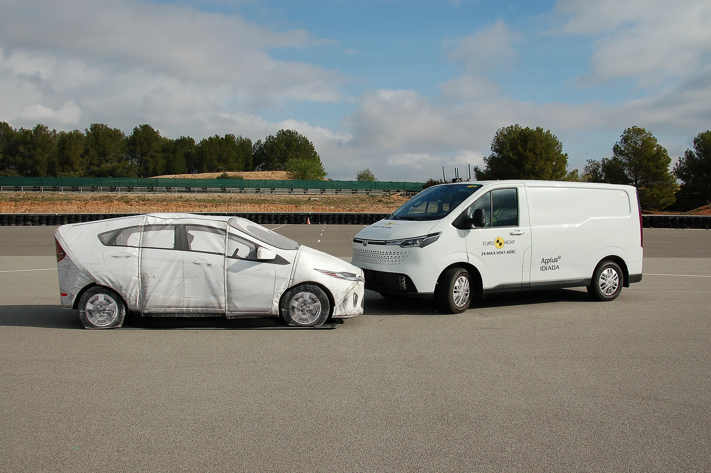 bf883809-2953-412c-a9c9-361a324cbe26