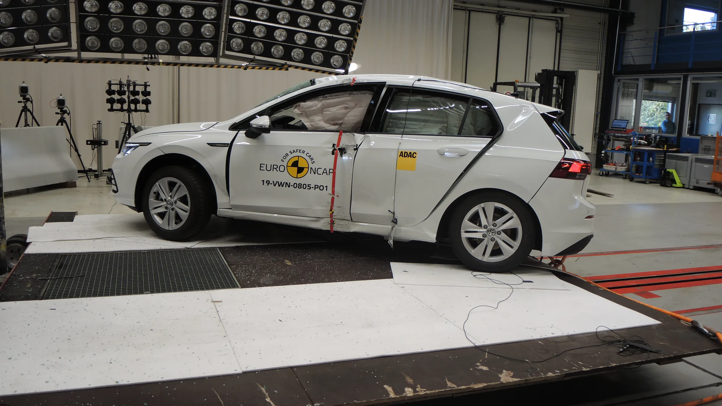 691c320e-c10a-4e4e-9059-cc5c697983dd