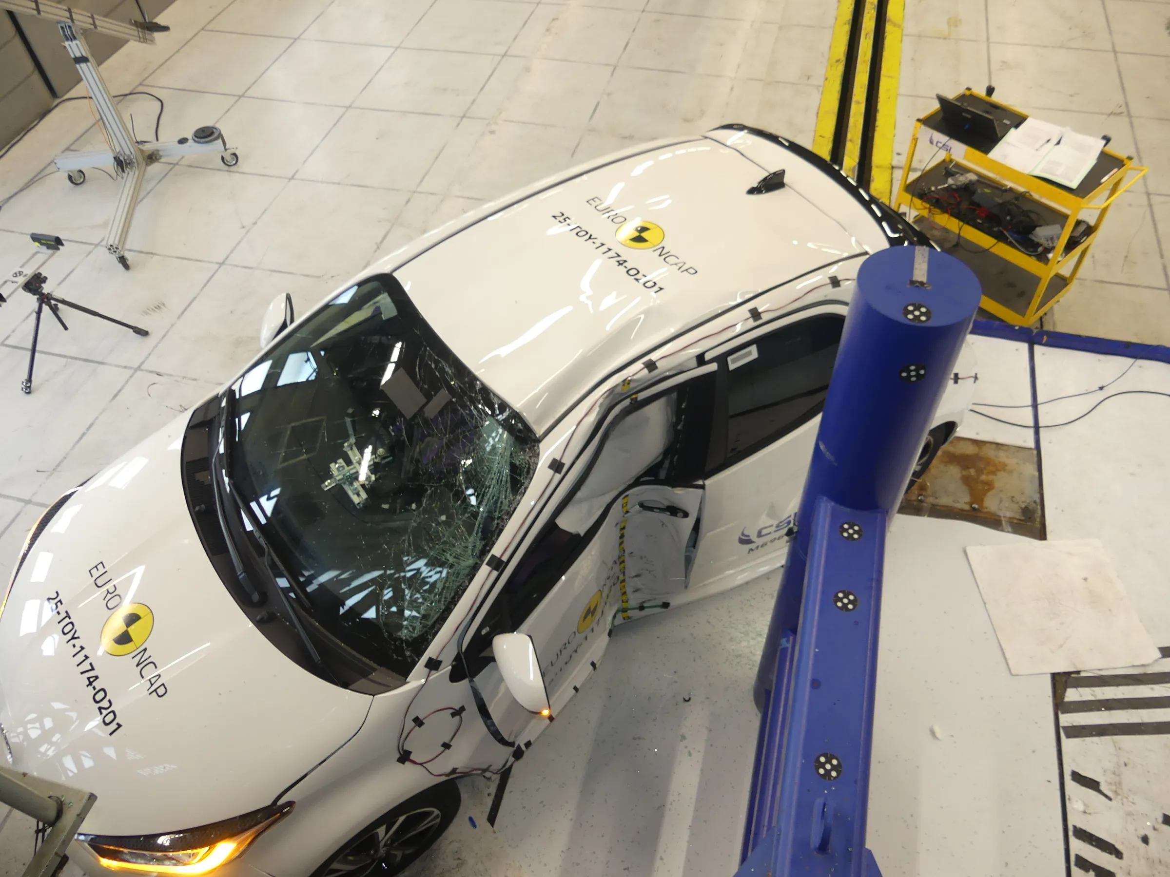 b67147da-ffef-4445-981e-e9a7b68e25e6