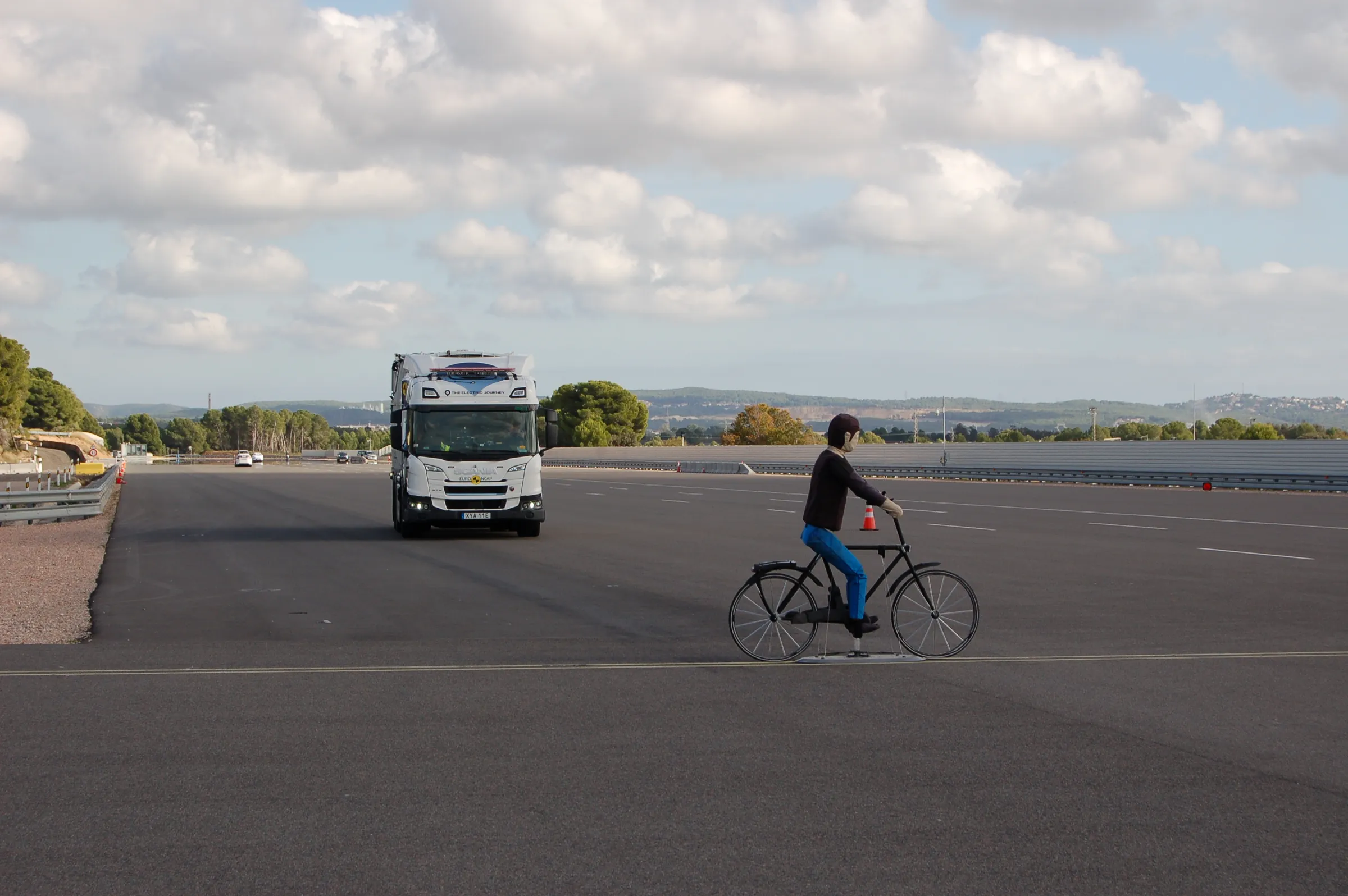 593b4b83-32b1-43a1-b71b-c579d3cd2751