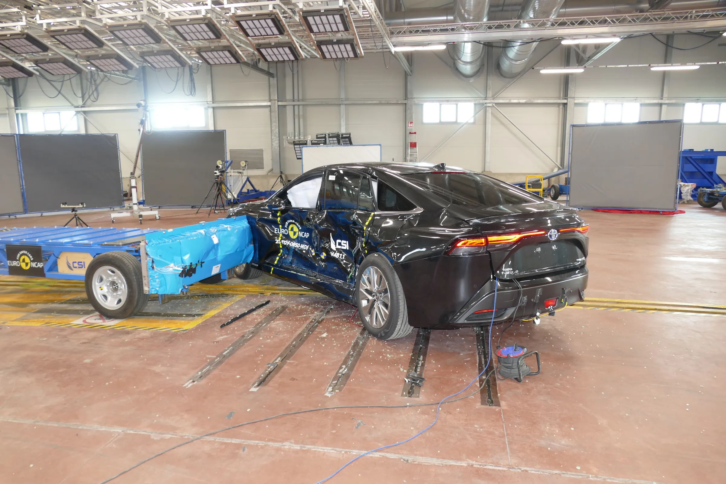 1dd6faa1-b0bc-4f6e-9323-63557c8f3006